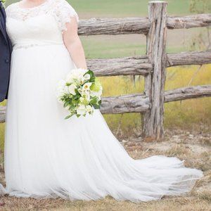 Plus size Maggie Sottero Patience Lynette Wedding Dress